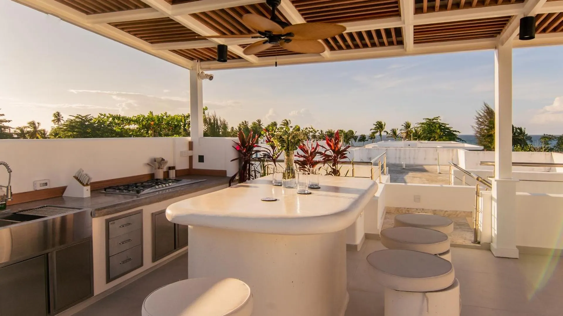 New Beachfront Penthouse Las Terrenas Semesterbostad